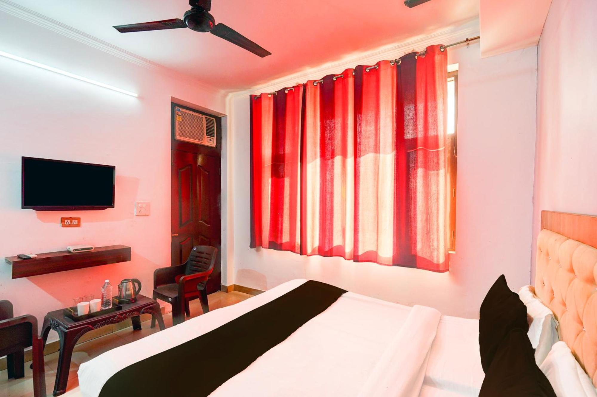 Super Hotel O Palm Dehradun Exterior photo