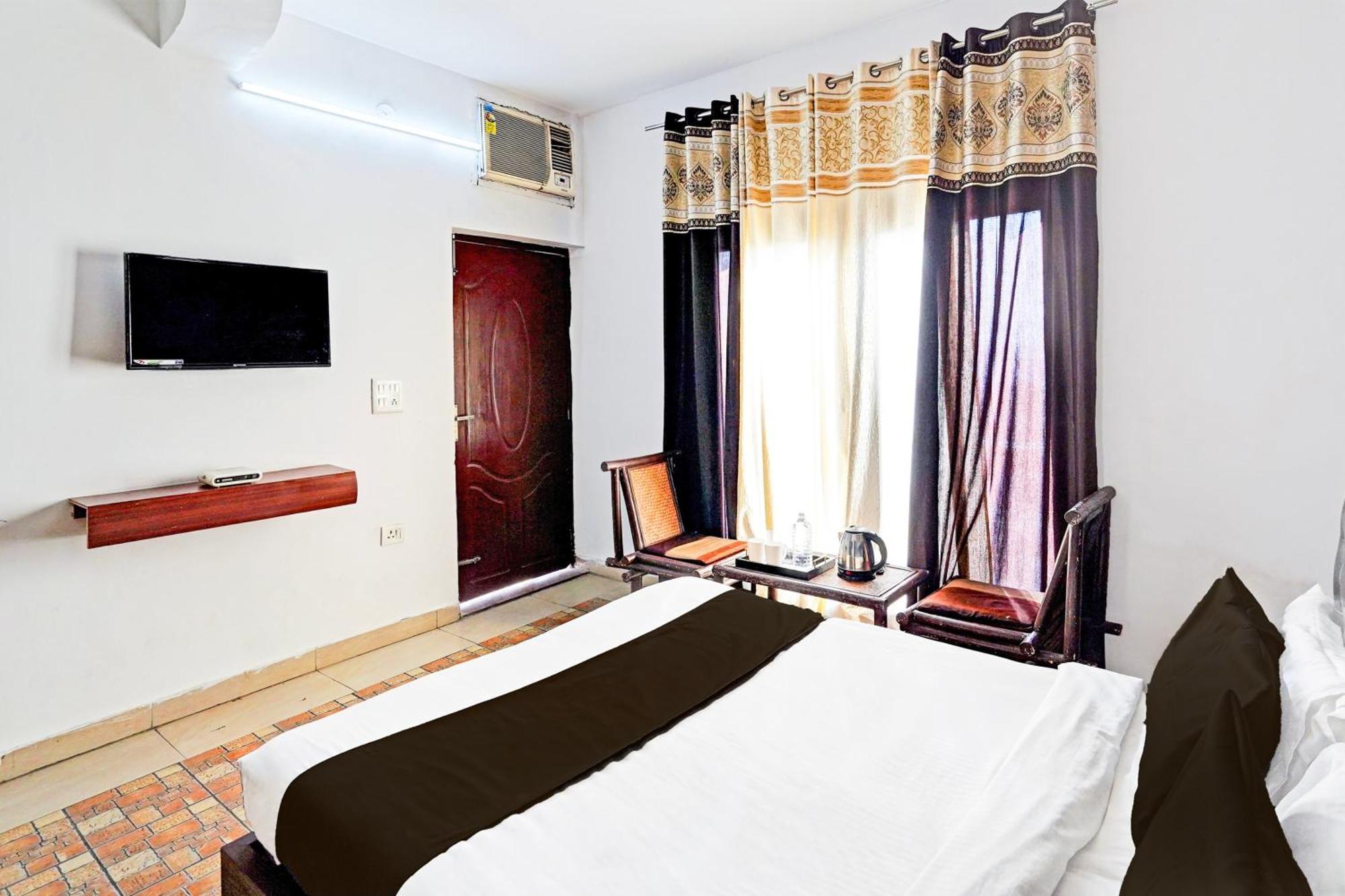 Super Hotel O Palm Dehradun Exterior photo