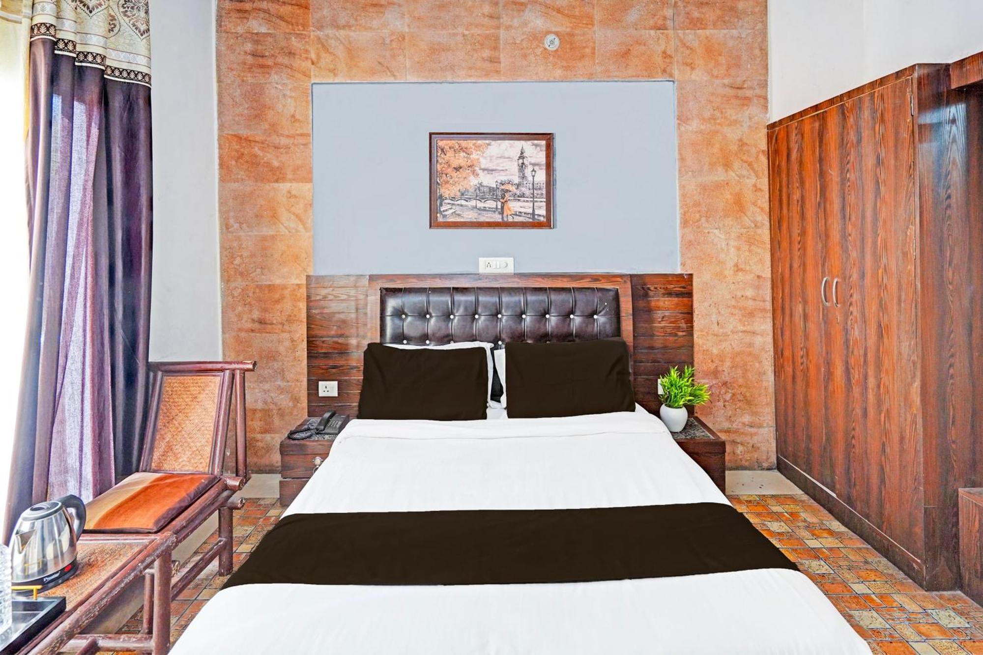 Super Hotel O Palm Dehradun Exterior photo